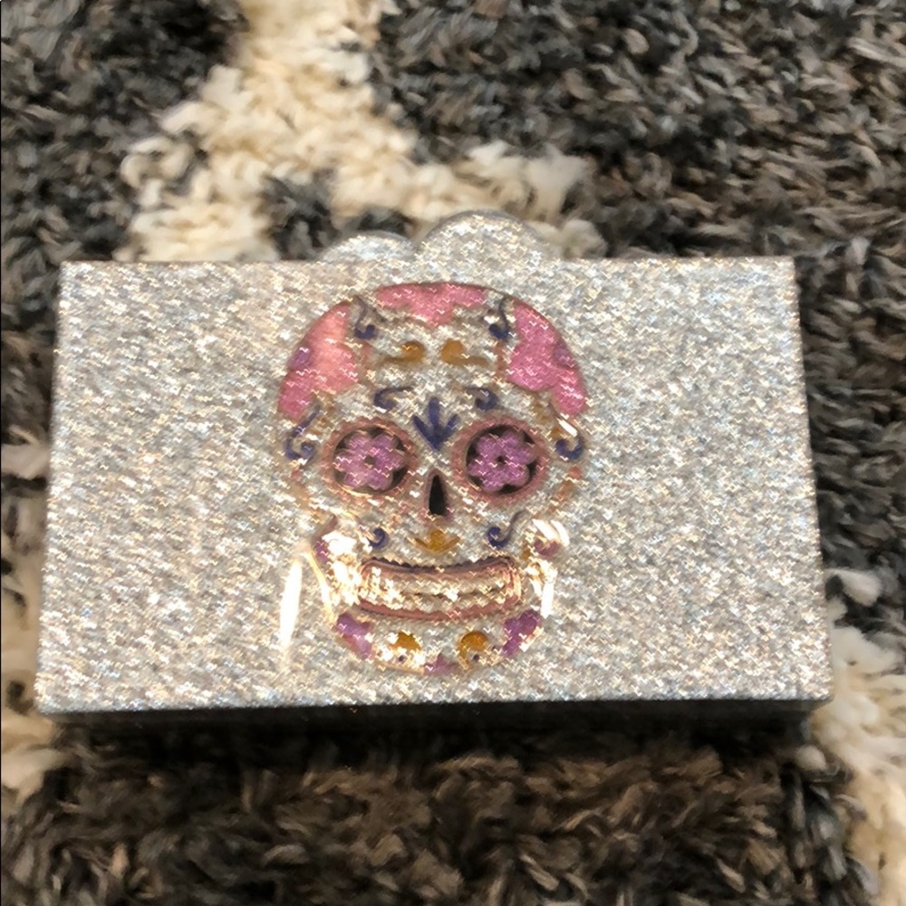 A bag with a skull on it